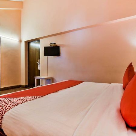 Oyo 807 Hotel Gopika International Гоа Екстер'єр фото