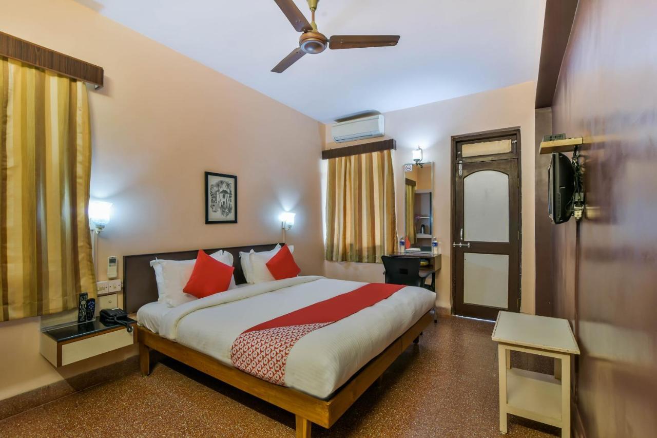 Oyo 807 Hotel Gopika International Гоа Екстер'єр фото